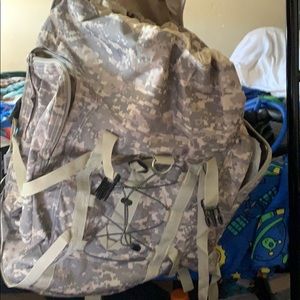 Everest Camo Backpack
